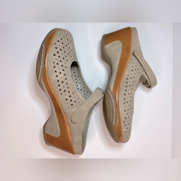 Rialto Vinto Taupe Wedge Clog/Mule Slip On - Picture 4 of 8